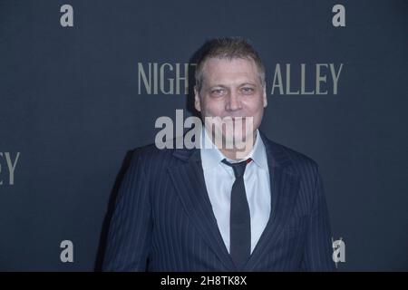 New York, United States. 01st Dec, 2021. NEW YORK, NEW YORK - DECEMBER 01: Holt McCallany attends 'Nightmare Alley' World Premiere at Alice Tully Hall, Lincoln Center on December 01, 2021 in New York City. Credit: Ron Adar/Alamy Live News Stock Photo