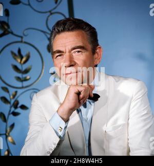 Peter Frankenfeld, deutscher Schauspieler, Sänger und Entertainer, bei einer Porträtfotosession, Deutschland um 1960. Stock Photo