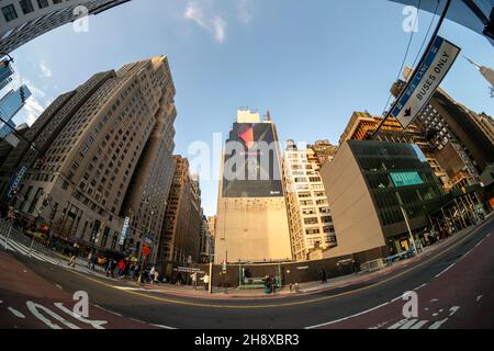 A billboard in Midtown Manhattan in New York on Thursday, November 25, 2021 advertising the iPhone 13.  (© Richard B. Levine) Stock Photo