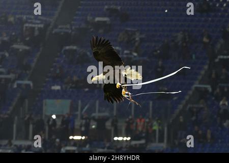 ROME, ITALY - DECEMBER 2: SS Lazio’s eagle mascot Olimpia flies before kick off during the Serie A match between SS Lazio and Udinese Calcio at Stadio Olimpico on December 2, 2021 in Rome, Italy (Photo by Ciro Santangelo/Orange Pictures) Stock Photo