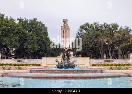 Overcast view of the UT Tower of University of Texas at Austin, Texas Stock Photo