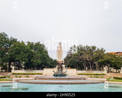 Overcast view of the UT Tower of University of Texas at Austin, Texas Stock Photo