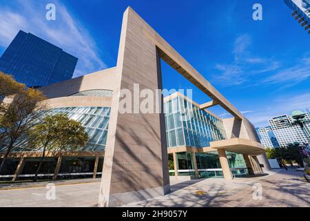 Dallas, NOV 25 2021, Sunny view of the Dallas Symphony Orchestra Stock Photo