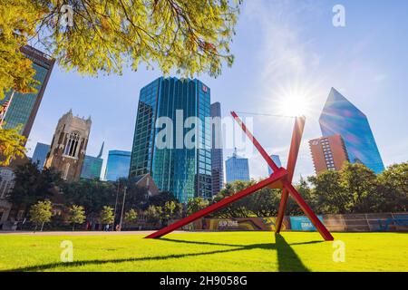 Dallas, NOV 25 2021, Sunny view of the Dallas Museum of Art Stock Photo