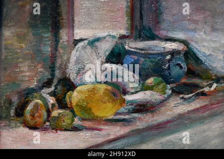 Blue Pot and Lemon, 1897, Henri Matisse, Ermitage museum, St Petersbourg, Russia, on display at the exhibition Icons of Modern Art.