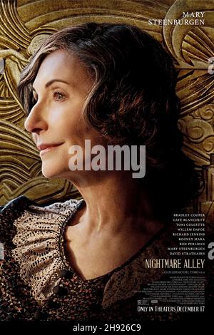 MARY STEENBURGEN in NIGHTMARE ALLEY (2021), directed by GUILLERMO DEL