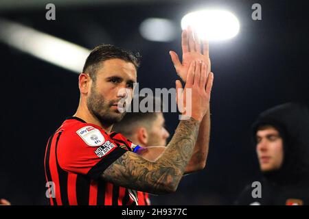 London, UK. 03rd Dec, 2021. Steve Cook of Bournemouth applauds the fans after the game. EFL Skybet Championship match, Fulham v AFC Bournemouth at Craven Cottage in London on Friday 3rd December 2021. this image may only be used for Editorial purposes. Editorial use only, license required for commercial use. No use in betting, games or a single club/league/player publications. pic by Steffan Bowen/Andrew Orchard sports photography/Alamy Live news Credit: Andrew Orchard sports photography/Alamy Live News Stock Photo