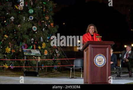 Washington, United States of America. 01 December, 2021. U.S. House Speaker Nancy Pelosi delivers remarks during the annual Capitol Christmas Tree Lighting ceremony on the west lawn of the U.S. Capitol December 1, 2021 in Washington, DC.  Credit: Tanya E Flores/USFS/Alamy Live News Stock Photo