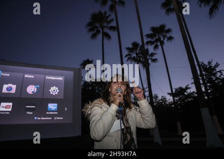 The delights of Mexican Cinema at Casa de Las Delicias with Monica Luna in Alamos Sonora at dusk, during the Alfonso Ortiz Tirado FAOT Festival on Jan 2017 (© Photo: Luis Gutiérrrez)   Las delicias de Cine Mexicano en Casa de Las Delicias con Monica Luna en Alamos Sonora al anochecer, durante el Festival Alfonso Ortiz Tirado FAOT el   ene 2017  (©Foto: Luis Gutiérrrez ) Stock Photo