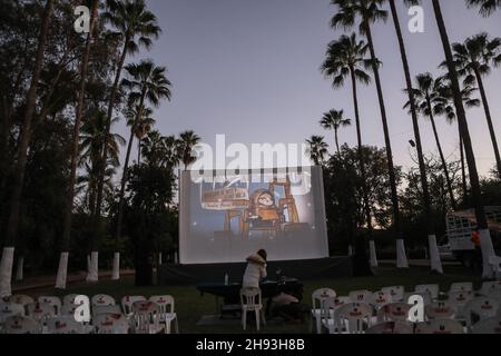 The delights of Mexican Cinema at Casa de Las Delicias with Monica Luna in Alamos Sonora at dusk, during the Alfonso Ortiz Tirado FAOT Festival on Jan 2017 (© Photo: Luis Gutiérrrez)   Las delicias de Cine Mexicano en Casa de Las Delicias con Monica Luna en Alamos Sonora al anochecer, durante el Festival Alfonso Ortiz Tirado FAOT el   ene 2017  (©Foto: Luis Gutiérrrez ) Stock Photo