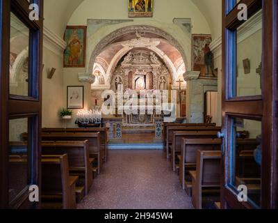 Sant’Anna della Rocca or della Porta church in Sirmione, Italy interior and Altar Stock Photo