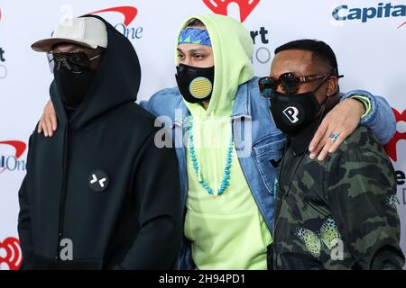 INGLEWOOD, LOS ANGELES, CALIFORNIA, USA - DECEMBER 03: will.i.am, Taboo and apl.de.ap of Black Eyed Peas arrive at iHeartRadio 102.7 KIIS FM's Jingle Ball 2021 Presented By Capital One held at The Forum on December 3, 2021 in Inglewood, Los Angeles, California, United States. (Photo by Xavier Collin/Image Press Agency/Sipa USA) Stock Photo