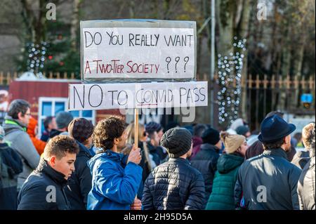 Cork, Ireland. 4th Dec, 2021. Around 500 people held a protest in Cork city today against lockdown; vaccinations for children; vaccine passports and face masks. It comes as the government has imposed restrictions on hospitality and household mixing until 9th January. Credit: AG News/Alamy Live News Stock Photo