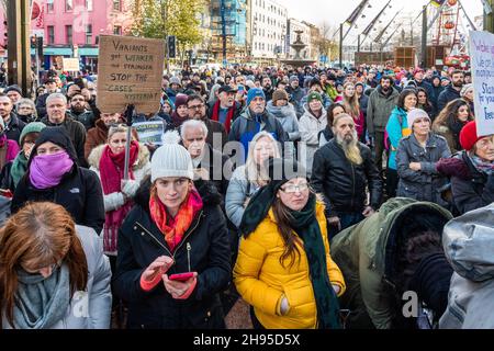 Cork, Ireland. 4th Dec, 2021. Around 500 people held a protest in Cork city today against lockdown; vaccinations for children; vaccine passports and face masks. It comes as the government has imposed restrictions on hospitality and household mixing until 9th January. Credit: AG News/Alamy Live News Stock Photo