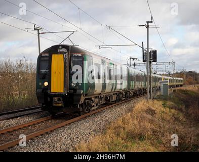 London Northwestern Railway Class 350 electric train, side view ...