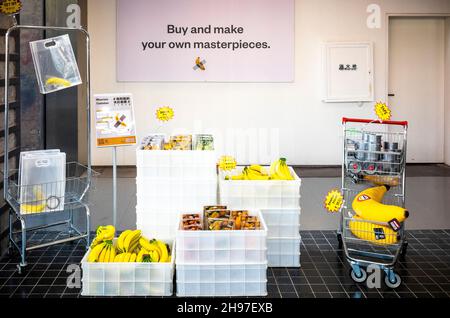 Beijing, China. 05th Dec, 2021. The shop selling bananas at Maurizio Cattelan: The Last Judgment art exhibition in UCCA Center for Contemporary Art in Beijing, China on 05/12/2021 by Wiktor Dabkowski Credit: dpa/Alamy Live News Stock Photo