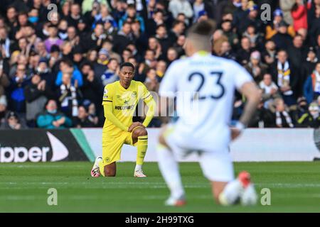 Leeds, UK. 05th Dec, 2021. Ethan Pinnock #5 of Brentford takes the knee in Leeds, United Kingdom on 12/5/2021. (Photo by Mark Cosgrove/News Images/Sipa USA) Credit: Sipa USA/Alamy Live News Stock Photo