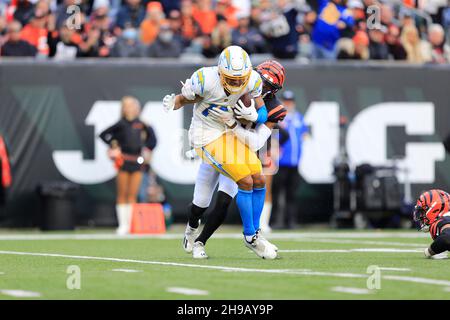 Cincinnati Bengals cornerback Eli Apple (20) runs for the play during an  NFL wild-card football game against the Baltimore Ravens on Sunday, Jan.  15, 2023, in Cincinnati. (AP Photo/Emilee Chinn Stock Photo 