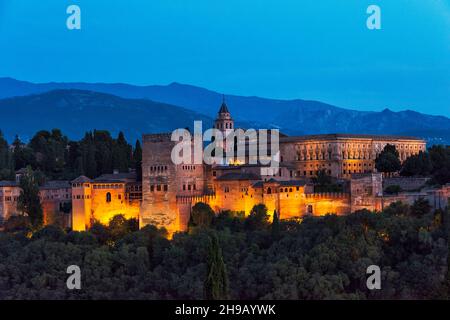 Alhambra palace and fortress complex at dusk, Granada, Granada Province, Andalusia Autonomous Community, Spain Stock Photo