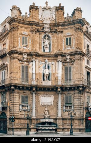 Quattro Canti, Piazza Vigliena in Palermo, Sicily, Italy Stock Photo