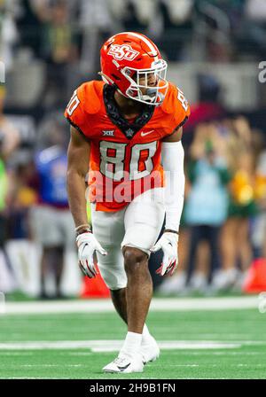 Dallas Cowboys wide receiver Brennan Eagles catches a pass during