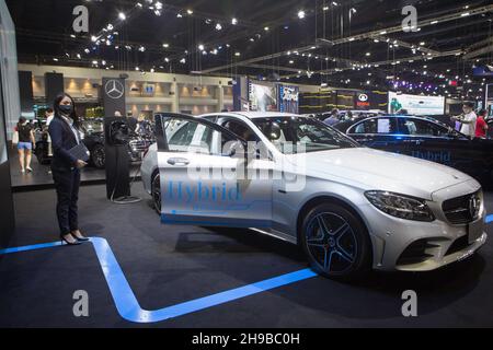 Parkked, Thailand. 04th Dec, 2021. At the Mercedes Benz booth, a new electric vehicle was showcased.The event 'The 38th Motor Expo - Motor Expo 2021' under the concept of 'Happy Motor Vehicles' (TIME to ENJOY!), a meeting place and exchanging opinions of those who love cars This event collects new cars of the year. with full promotions for the end of the year 2021, starting from 1-12 December 2021 at the IMPACT Challenger 1-3 Building, Muang Thong Thani. (Photo by Atiwat Silpamethanont/Pacific Press) Credit: Pacific Press Media Production Corp./Alamy Live News Stock Photo