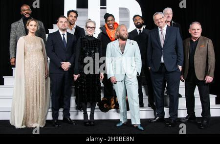 New York City, United States. 05th Dec, 2021. MANHATTAN, NEW YORK CITY, NEW YORK, USA - DECEMBER 05: Tyler Perry, Jennifer Lawrence, Leonardo DiCaprio, Tomer Sisley, Meryl Streep, Jonah Hill, Kid Cudi, Himesh Patel, Adam McKay, Ron Perlman and Paul Guilfoyle arrive at the World Premiere of Netflix's 'Don't Look Up' held at Jazz at Lincoln Center on December 5, 2021 in Manhattan, New York City, New York, United States. (Photo by Jordan Hinton/Image Press Agency) Credit: Image Press Agency/Alamy Live News Stock Photo