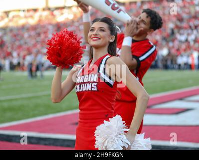 Lafayette, LA, USA. 4th Dec, 2021. A Louisiana cheerleader performs on the  sidelines during the 2021 Sun Belt Championship game between the Louisiana  Ragin' Cajuns and the App State Mountaineers at Cajun Field in Lafayette, LA.  Kyle Okita/CSM