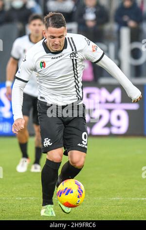 La Spezia, Italy. 05th Dec, 2021. Rey Manaj (Spezia) during Spezia Calcio vs US Sassuolo, italian soccer Serie A match in La Spezia, Italy, December 05 2021 Credit: Independent Photo Agency/Alamy Live News Stock Photo