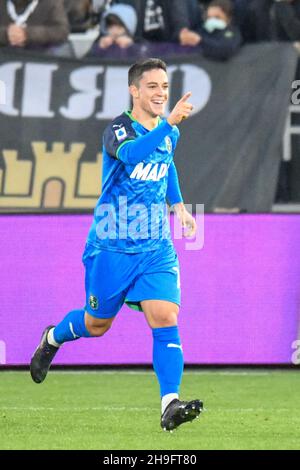 La Spezia, Italy. 05th Dec, 2021. Giacomo Raspadori (Sassuolo) during Spezia Calcio vs US Sassuolo, italian soccer Serie A match in La Spezia, Italy, December 05 2021 Credit: Independent Photo Agency/Alamy Live News Stock Photo