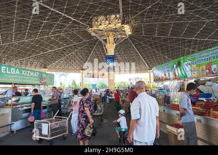 The central dome of the local market, Mirabad Bazaar, Mirobod Bozori. In Tashkent, Uzbekistan. Stock Photo