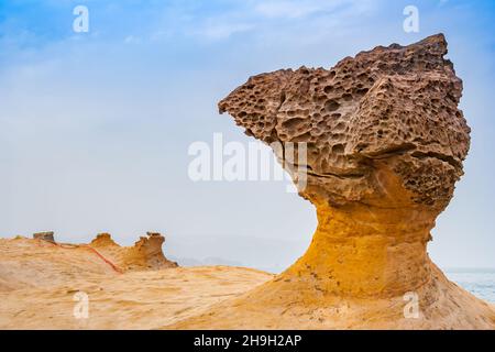 Geological rock formations in Yehliu Geopark on the Taiwan coast Stock Photo