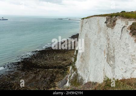A close up view of the white cliff or Dover Stock Photo