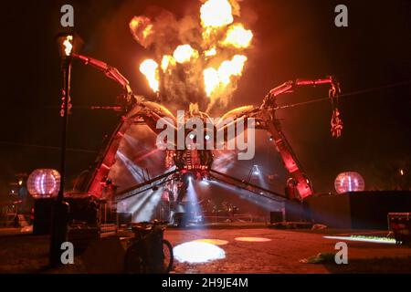 The alien spider in Arcadia's Metamorphosis show at the 2016 Glastonbury festival. From a series of photos taken on the day (Wednesday) Glastonbury 2016 opened to the public. Stock Photo