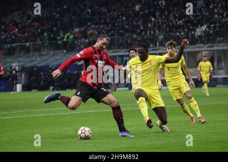 Milan, Italy. 07th Dec, 2021. Zlatan Ibrahimovic during AC Milan vs Liverpool, UEFA Champions League football match in Milan, Italy, December 07 2021 Credit: Independent Photo Agency/Alamy Live News Stock Photo