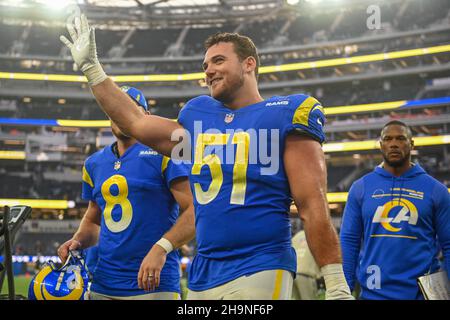 London, UK. 27 October 2019. Rams Linebacker, Troy Reeder (51) takes a  break during the 4th Qtr of the NFL match Cincinnati Bengals v Los Angeles  Rams at Wembley Stadium, game 3