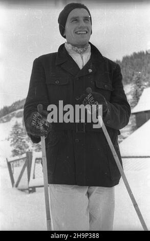 Zakopane, 1949-01-16. Memoria³ im. porucznika Wójcickiego w narciarstwie.   bk  PAP      Zakopane, Jan. 16, 1949. The Lt. Wojcicki Memorial Ski Event.   bk  PAP