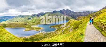 View of Llyn Llydaw lake and the Minres' from the PYG track to Snowdon summit, Snowdonia National Park, Wales, UK Stock Photo