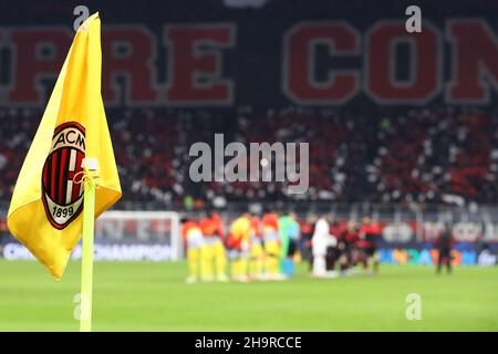 Milan, Italy, 7th December 2021. A general view showing an AC Milan branded corner flag prior to kick off in the UEFA Champions League match at Giuseppe Meazza, Milan. Picture credit should read: Jonathan Moscrop / Sportimage Credit: Sportimage/Alamy Live News