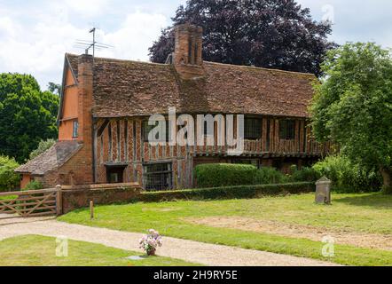 Historic church house listed timber framed building, Cockfield, Suffolk, England, UK partly of medieval origin Stock Photo