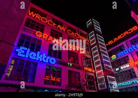 Evening shots at Galeria Neon Side in Wrocław in Poland. A feast for the eyes of old neon signs from around Poland, all in one sheltered courtyard. Stock Photo