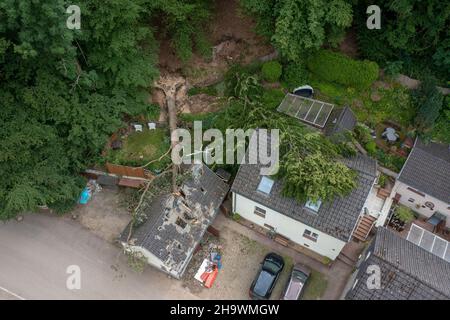 Dachschaden nach Sturm im Ruhrgebiet. Flutkatastrophe im Juli 2021 in Westdeutschland. Stock Photo