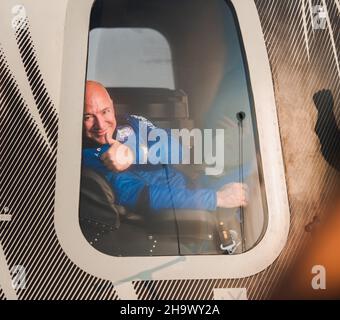 Van Horn, Texas, USA. 20th July, 2021. jeff-bezos. New Shepard, Blue Origin's fully reusable suborbital spacecraft (which is named after NASA astronaut Alan Shepard, the first American in space), lifted off from the company's Launch Site One, near Van Horn, Texas, Credit: Blue Origin/ZUMA Wire/ZUMAPRESS.com/Alamy Live News Stock Photo