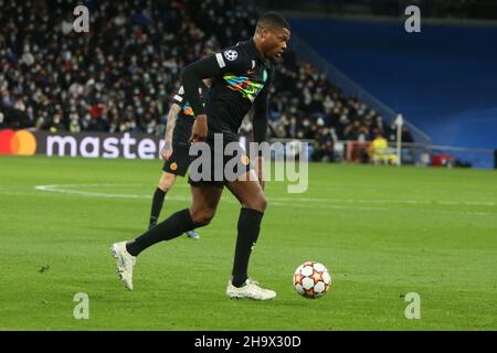 Denzel Dumfries of inter during the UEFA Champions League, Group D football match between Real Madrid and FC Internazionale on December 7, 2021 at Santiago Bernabeu stadium in Madrid, Spain - Photo: Laurent Lairys/DPPI/LiveMedia Stock Photo