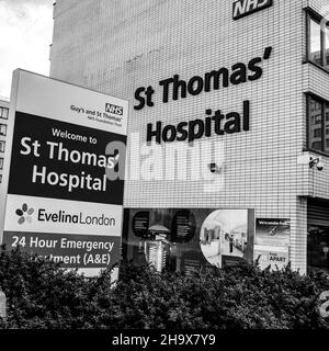 Central London UK November 21 2021, St Thomas’ NHS London Teaching Hospital Stock Photo