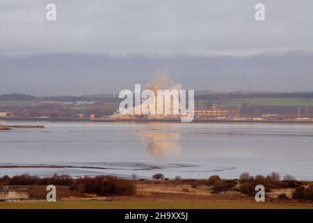 Demolition of Longannet power station chimney. Scotlands last coal generating station closed in 2016. The 600' chimney was demolished 9am 09/12/21. Stock Photo