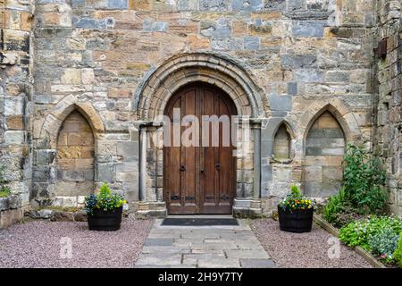 Entrance to Culross Parish Church in village of Culross in Fife, Scotland, UK Stock Photo