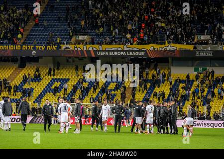 Instabul, Turkey. 09th Dec, 2021. INSTABUL, TURKEY - DECEMBER 9: players of Eintracht Frankfurt during the UEFA Europa League match between Fenerbahce and Eintracht Frankfurt at Fenerbahce Sukru Saracoglu Stadyumu on December 9, 2021 in Instabul, Turkey (Photo by TUR/Orange Pictures) Credit: Orange Pics BV/Alamy Live News Stock Photo
