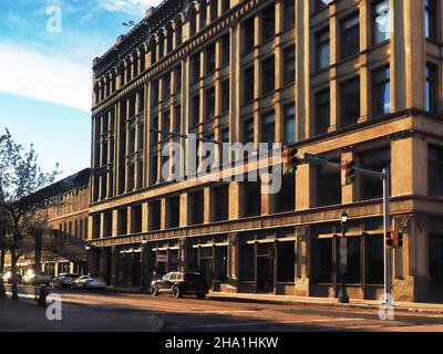 Syracuse, New York, USA. December 4, 2021. View of Salina Street in downtown Syracuse on a weekend morning in autumn Stock Photo