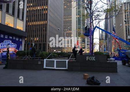 New York, N.Y/USA – 9th Dec. 2021: The damage left after a man allegedly set the Christmas tree on fire outside the News Corp. building in Midtown Manhattan in New York City. (Photo: Gordon Donovan) Stock Photo